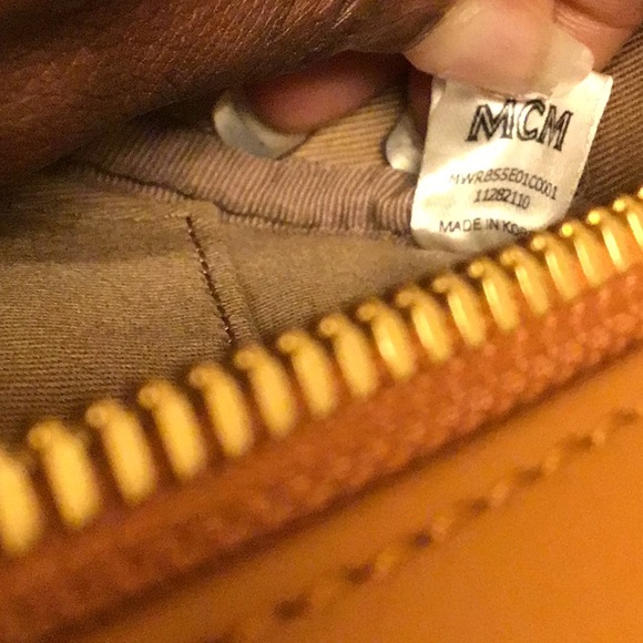 - Authentic Mcm crossbody - Picture 7 of 7